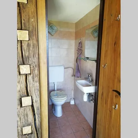 Zidanca Stari Car Wine House Straza